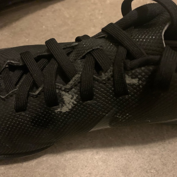 Nike Boys/Mens Black Turf Soccer Shoes - Picture 7 of 7